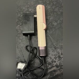 Dyson Hair Tool in Pink and Purple